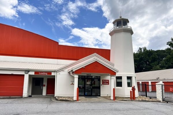 Public Storage - Chamblee - 1865 Savoy Drive - 1865 Savoy Drive
