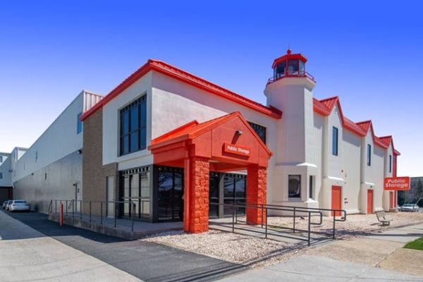 Public Storage - Falls Church - 400 North Roosevelt Blvd - 400 North Roosevelt Blvd