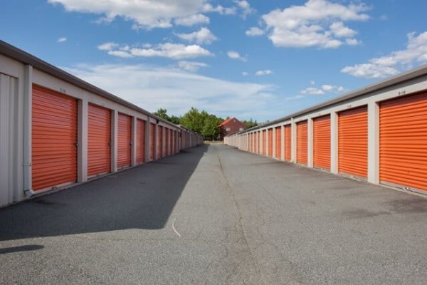 Public Storage - Charlotte - 1901 W Arrowood Road - 1901 W Arrowood Road
