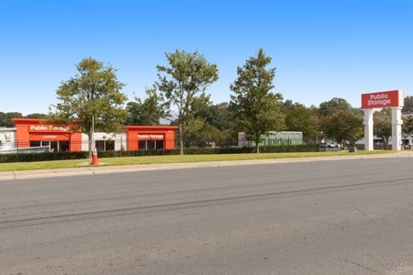Public Storage - Charlotte - 4555 South Blvd - 4555 South Blvd