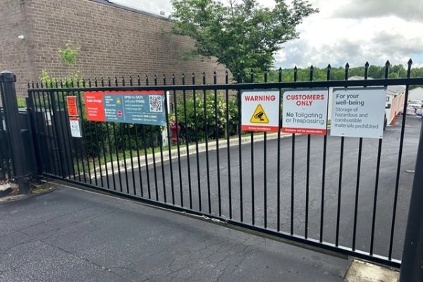 Public Storage - High Point - 2729 W English Road - 2729 W English Road