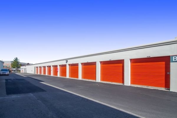 Public Storage - Sterling - 21360 Gentry Dr - 21360 Gentry Dr