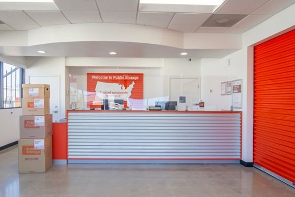 Public Storage - Sterling - 21360 Gentry Dr - 21360 Gentry Dr