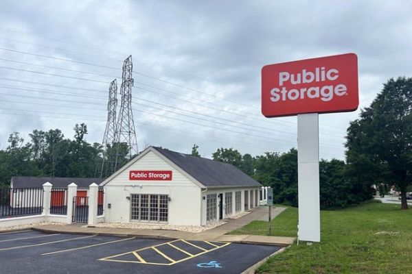 Public Storage - Greensboro - 1110 East Cone Blvd - 1110 East Cone Blvd