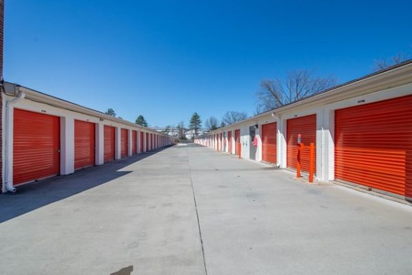 Public Storage - Herndon - 466 Herndon Parkway - 466 Herndon Parkway