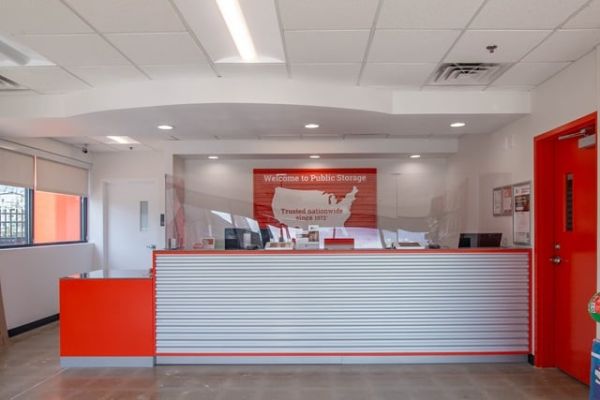 Public Storage - Fairfax - 11199 Waples Mill Rd - 11199 Waples Mill Rd
