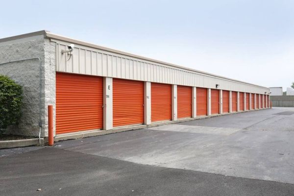 Public Storage - Lansing - 2115 Bernice Road - 2115 Bernice Road