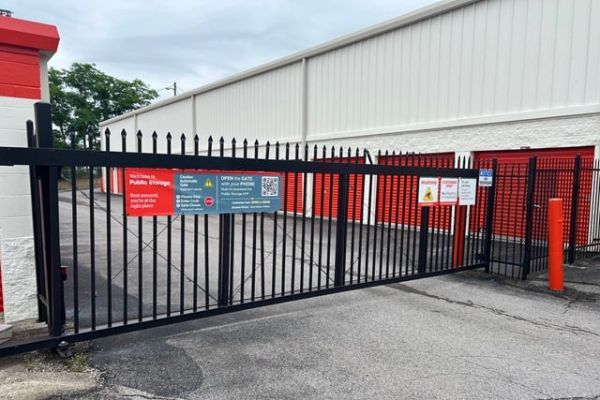 Public Storage - Nashville - 6117 Charlotte Pike - 6117 Charlotte Pike