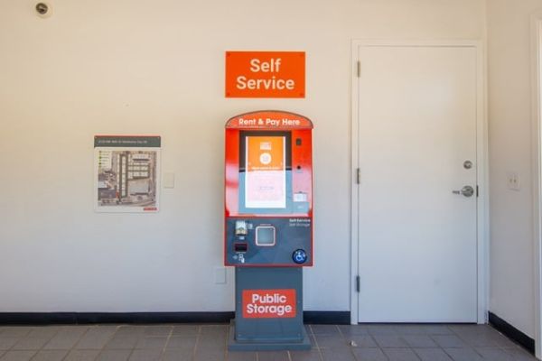 Public Storage - Oklahoma City - 2120 NW 40th St - 2120 NW 40th St