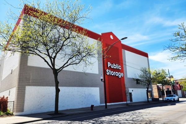 Public Storage - Chicago - 4072 N Broadway Street - 4072 N Broadway Street
