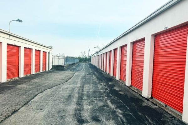 Public Storage - St Louis - 3192 S Brentwood Blvd - 3192 S Brentwood Blvd