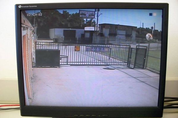 Public Storage - Independence - 109 E 31st Street - 109 E 31st Street