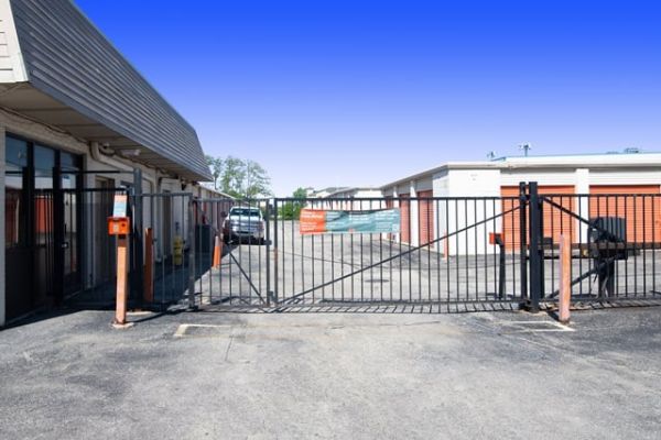 Public Storage - Lombard - 412 W North Ave - 412 W North Ave
