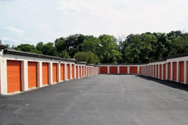 Public Storage - St Louis - 9030 Watson Road - 9030 Watson Road