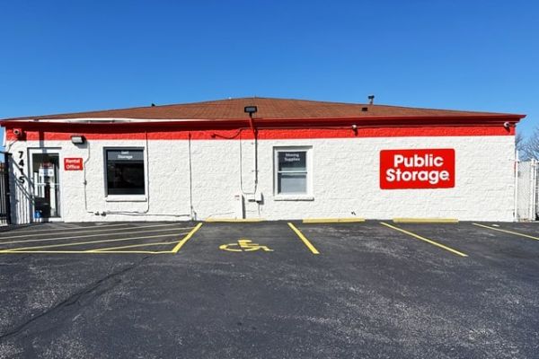 Public Storage - Milwaukee - 7415 West Dean Road - 7415 West Dean Road