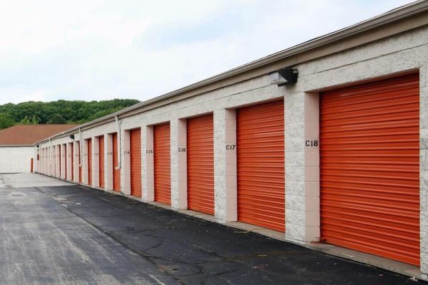 Public Storage - Milwaukee - 7415 West Dean Road - 7415 West Dean Road