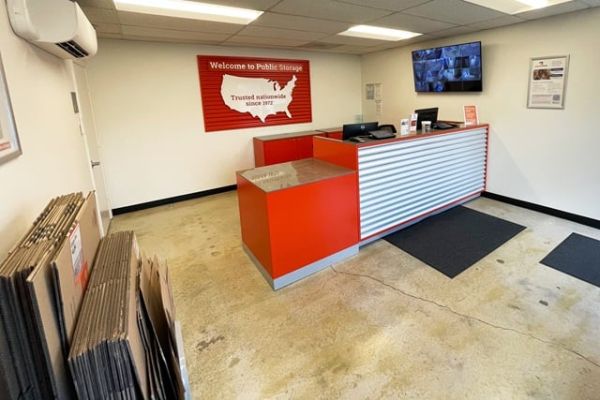 Public Storage - Chicago - 2351 N Harlem Ave - 2351 N Harlem Ave