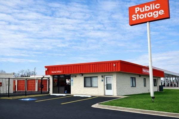 Public Storage - Alsip - 12730 S Pulaski Road - 12730 S Pulaski Road