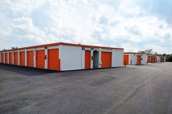 Public Storage - Park City - 3501 Belvidere Road - 3501 Belvidere Road