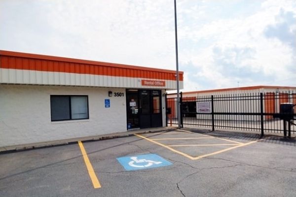 Public Storage - Park City - 3501 Belvidere Road - 3501 Belvidere Road