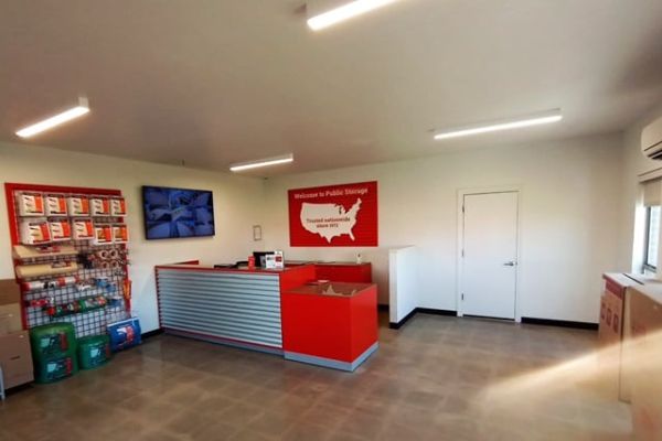 Public Storage - Edmond - 640 NW 164th St - 640 NW 164th St