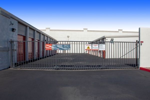 Public Storage - Gilbert - 1636 W Park Ave - 1636 W Park Ave