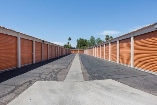 Public Storage - Phoenix - 1808 W Camelback Rd - 1808 W Camelback Rd