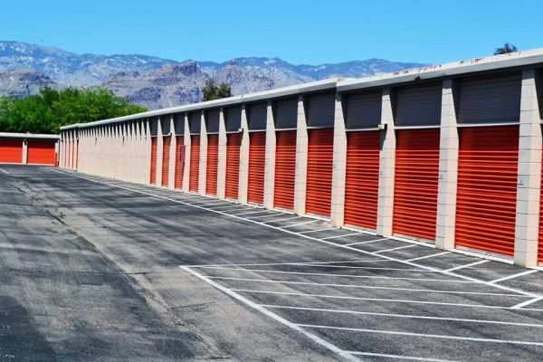 Public Storage - Tucson - 9201 E Tanque Verde Rd - 9201 E Tanque Verde Rd