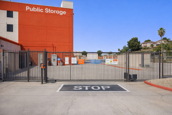 Public Storage - Los Angeles - 1747 N Eastern Ave - 1747 N Eastern Ave