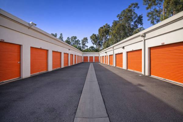 Public Storage - Santa Ana - 2200 E McFadden Ave - 2200 E McFadden Ave