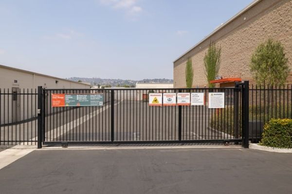Public Storage - La Habra - 999 E Lambert Road - 999 E Lambert Road