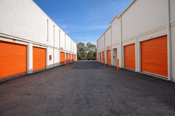 Public Storage - Concord - 2350 Monument Blvd - 2350 Monument Blvd