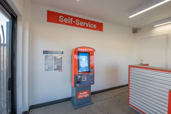 Public Storage - Castro Valley - 2445 Grove Way - 2445 Grove Way