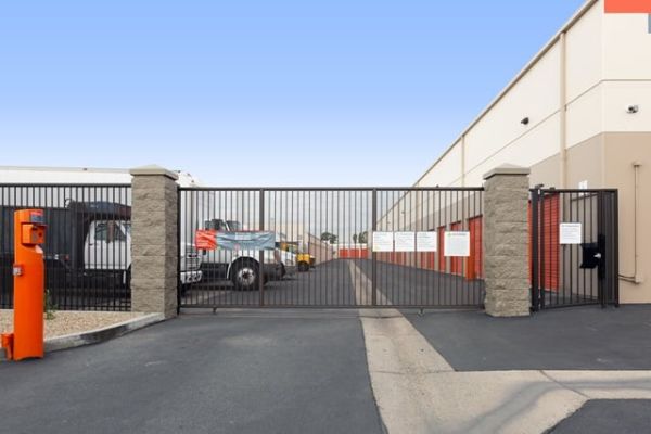 Public Storage - Orange - 623 W Collins Ave - 623 W Collins Ave