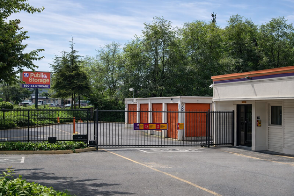 Public Storage - Lynnwood - 5200 180th Street SW - 5200 180th Street SW