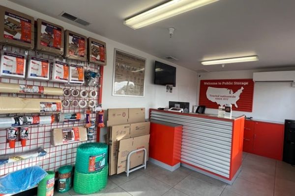 Public Storage - Sacramento - 1820 Frienza Ave - 1820 Frienza Ave