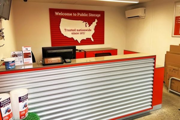 Public Storage - Everett - 12020 Highway 99 - 12020 Highway 99