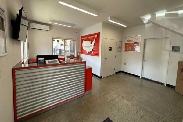 Public Storage - Port Orchard - 1699 SE Mile Hill Drive - 1699 SE Mile Hill Drive