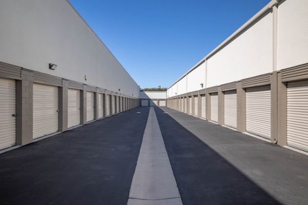 Public Storage - Moorpark - 875 W Los Angeles Ave - 875 W Los Angeles Ave