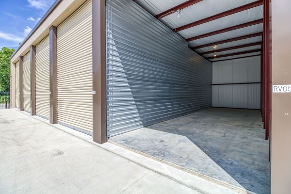StorTropolis Self Storage - Tiffany Springs - 6001 Northwest 88th Street