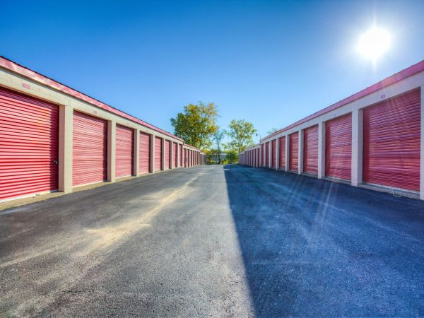 Storage Rentals of America - Grand Rapids - 3040 Shaffer Avenue Southeast