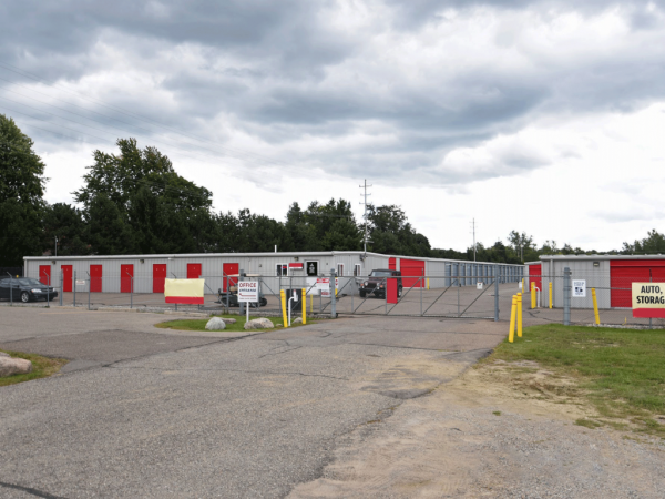 Storage Rentals of America - Fenton - 999 West Silver Lake Road