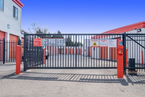 Public Storage - Manassas - 10305 Balls Ford Road - 10305 Balls Ford Road