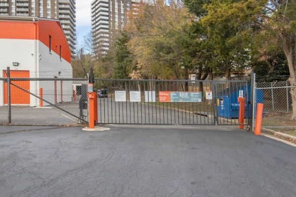 Public Storage - Alexandria - 401 S Pickett Street - 401 S Pickett Street