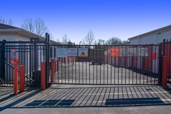 Public Storage - Herndon - 2921 Centreville Road - 2921 Centreville Road