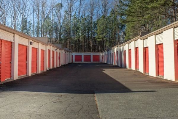 Public Storage - Raleigh - 6921 Glenwood Ave - 6921 Glenwood Ave