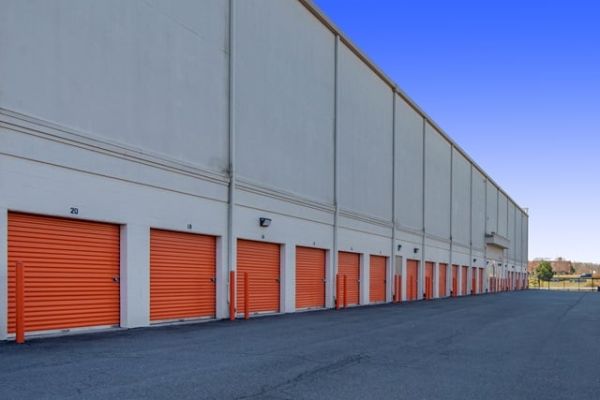 Public Storage - Chantilly - 3854 Dulles South Court - 3854 Dulles South Court