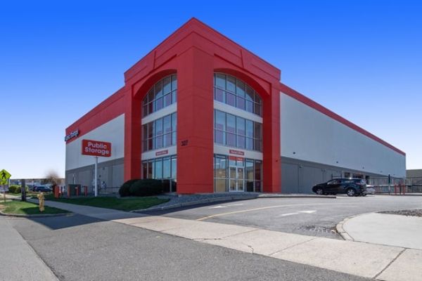 Public Storage - Medford - 327 Mystic Ave - 327 Mystic Ave
