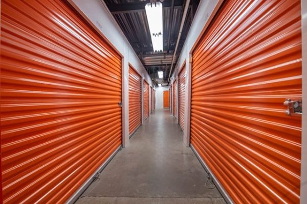 Public Storage - Medford - 327 Mystic Ave - 327 Mystic Ave