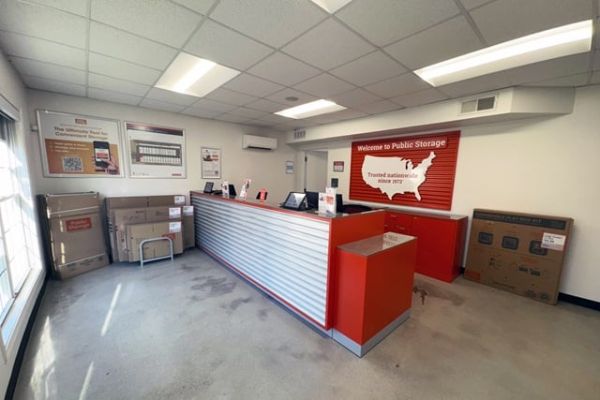 Public Storage - Lithonia - 5260 Minola Drive - 5260 Minola Drive
